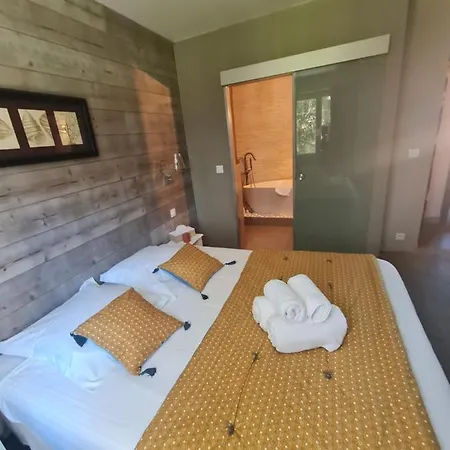 De Charme Le Sens Hotel